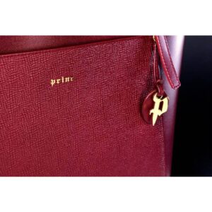 Rebrasta koza izbliza