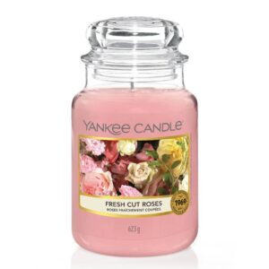 Sveća Yankee Candle sa mirisom sveže sečenih ruža
