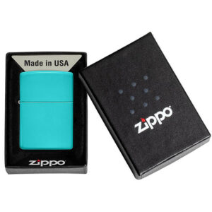 ZIPPO UPALJAČ KING OF SPADE 49454 3 Zippo upaljač tirkiz boje zatvoren u poklon kutiji