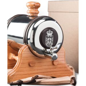 BURE ZA STO PROHROM 2L 3 Princ Leather bure za sto od prohroma, zapremine 2l, sa drvenim postoljem i grbom srbije na prednjoj strani