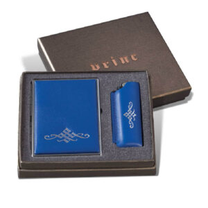 Poklon set Princ Leather: plavi futrola za cigarete i upaljač sa elegantnim ukrasnim detaljima