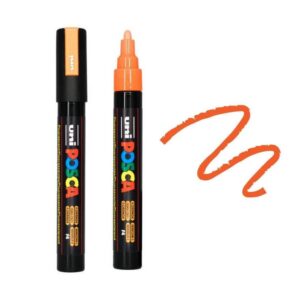 UNI POSCA MARKER PC-5M 9 Narandžasti marker Posca sa poklopcem i crtežom narandžastog talasa.