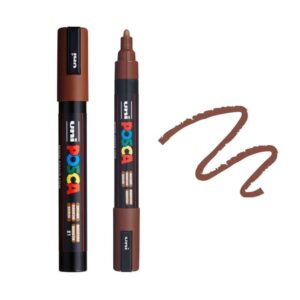 UNI POSCA MARKER PC-5M 32 Smeđi Posca marker sa poklopcem i pokaznim potezima na beloj pozadini.
