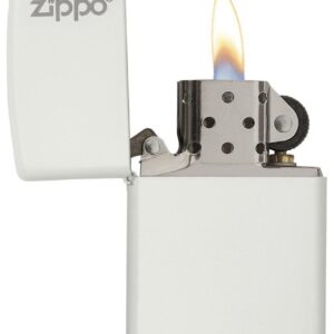 ZIPPO UPALJAČ WHITE MATTE 214ZL 4 Zippo upaljač white matte, bele boje, upaljen i otvoren