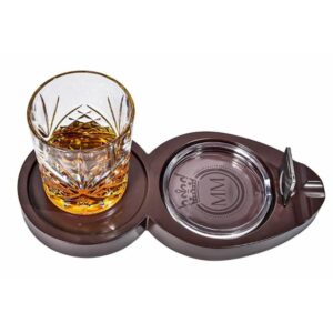 Viski cigar set, drveno postolje sa casom punom viskija i postolje za pepeljaru i tompus