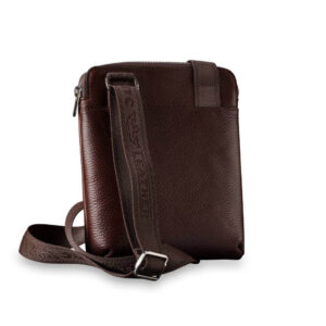 MUŠKA KOŽNA TORBICA DISTRICT 2 Muska kozna torbica district princ leather, u crnoj boji otpozadi